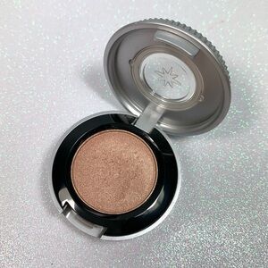 Urban Decay Eyeshadow Blaze